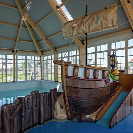 Holiday home Detached Near Amsterdam Uitdam