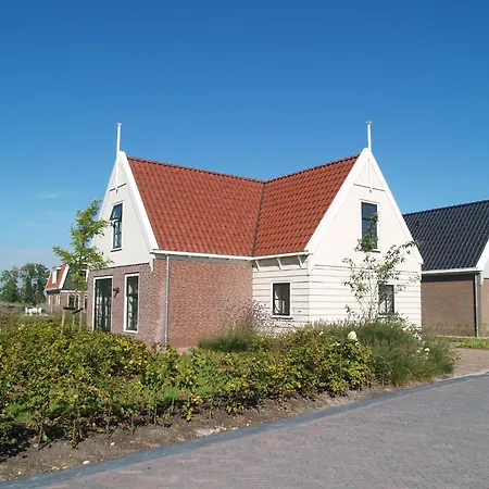 Detached Near Amsterdam Holiday home Uitdam