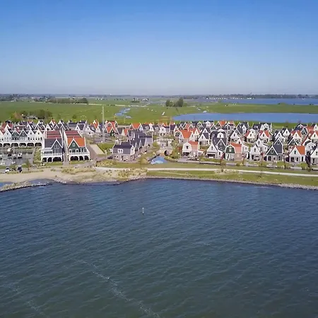 Detached Near Amsterdam Holiday home Uitdam