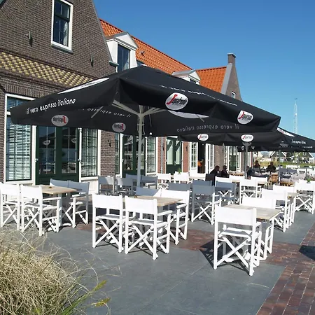 Detached Near Amsterdam Uitdam